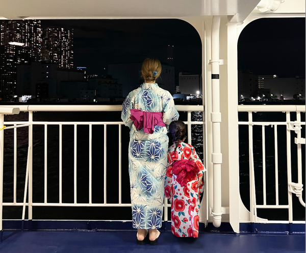 子供と東京湾納涼船に行きました。夜景が綺麗で夏らしい体験ができますよ。