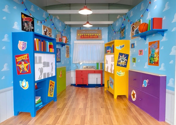 トイストーリーの世界へ！雲の上の“子ども部屋”が登場